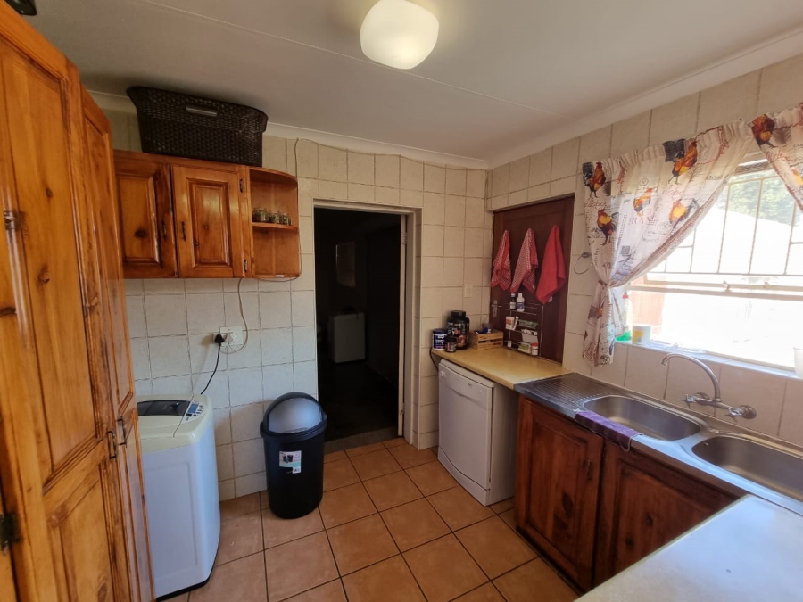 4 Bedroom Property for Sale in La Provance Free State